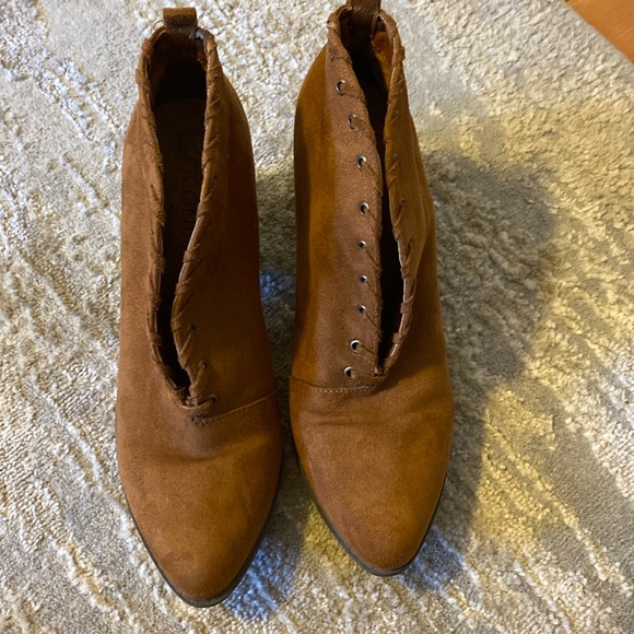 Womens booties - Picture 1 of 6